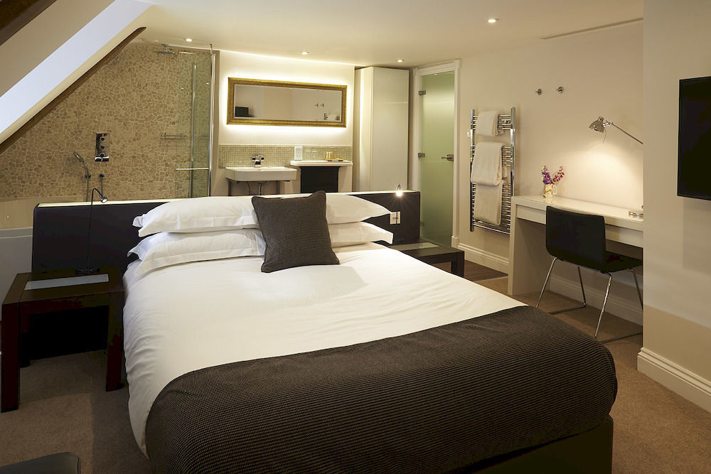 The Bell Hotel Epping Buitenkant foto