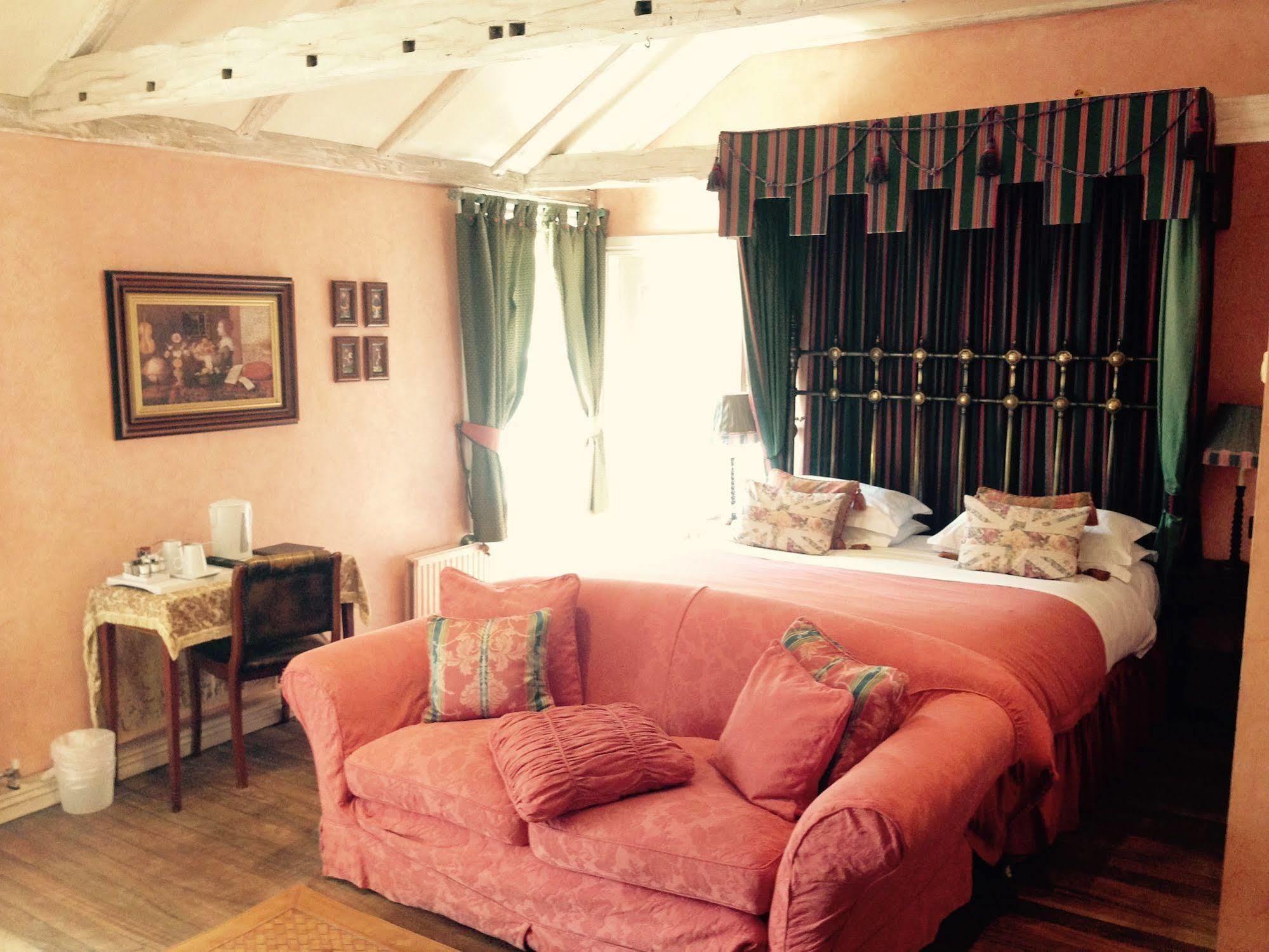 The Bell Hotel Epping Buitenkant foto