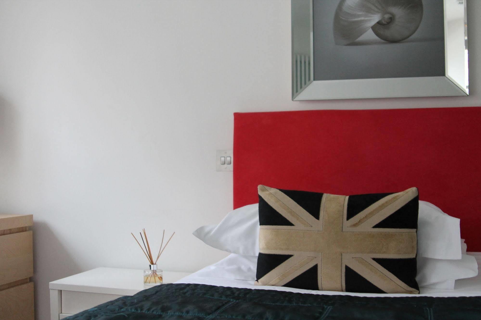 The Bell Hotel Epping Buitenkant foto