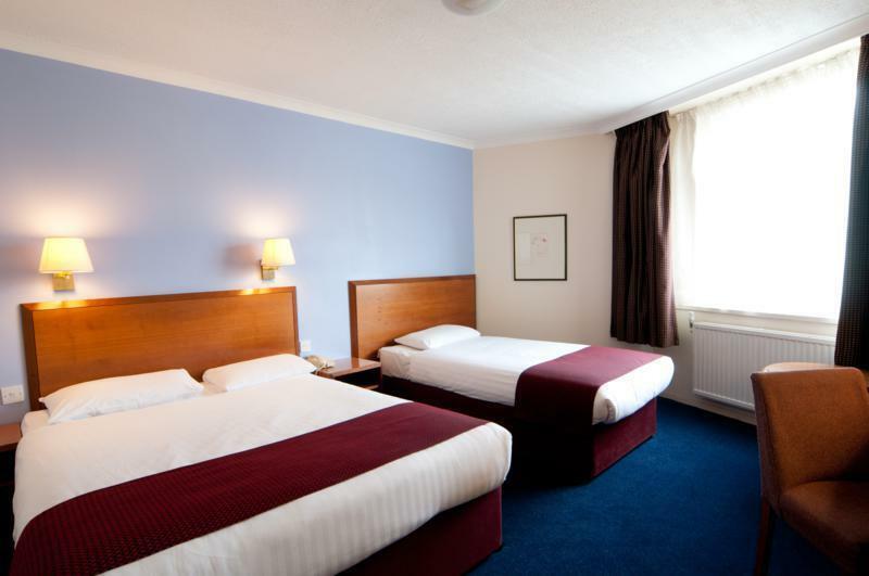 The Bell Hotel Epping Buitenkant foto